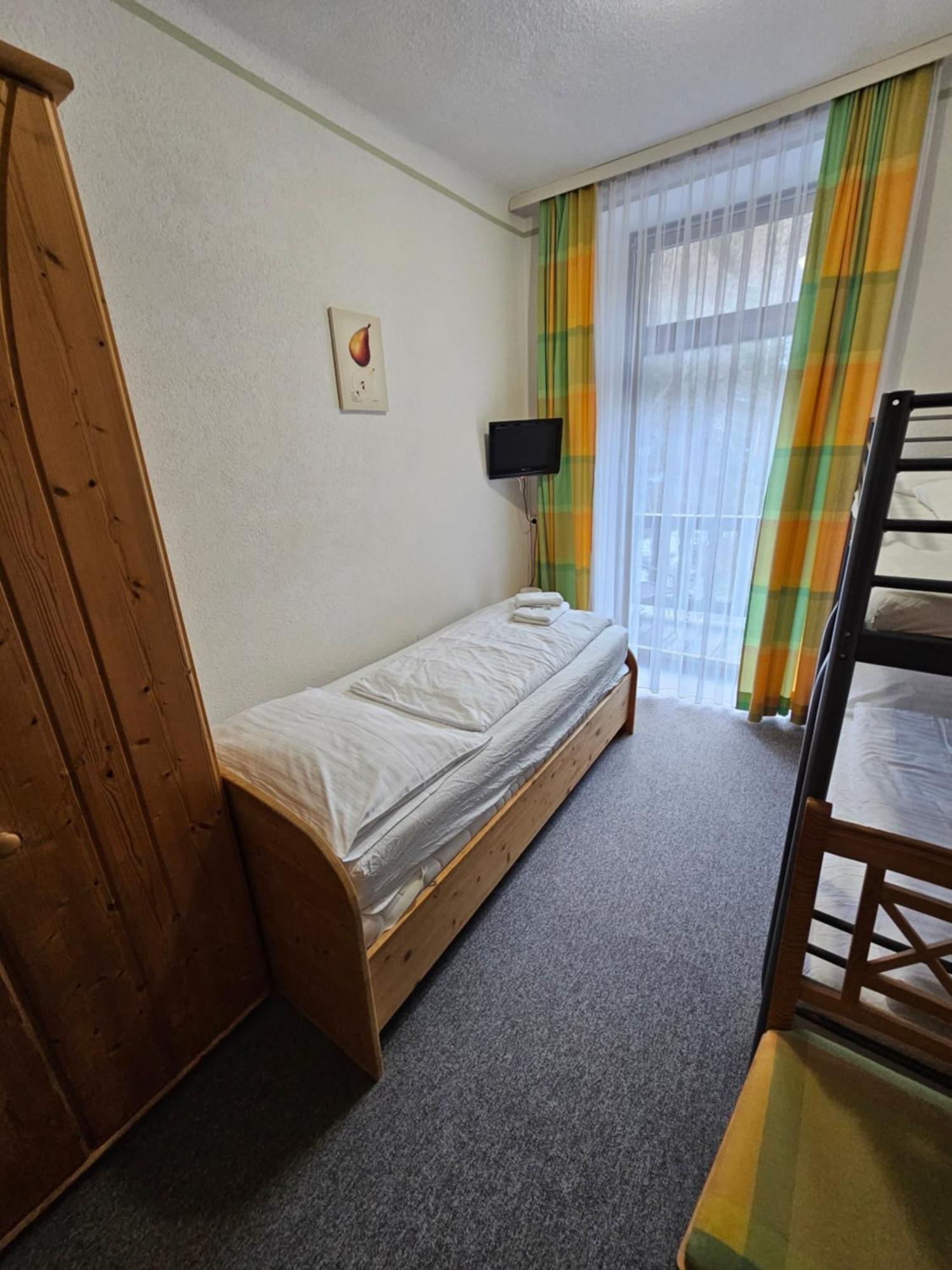 Kurhotel Renona Rehabilitation Земмеринг Номер фото